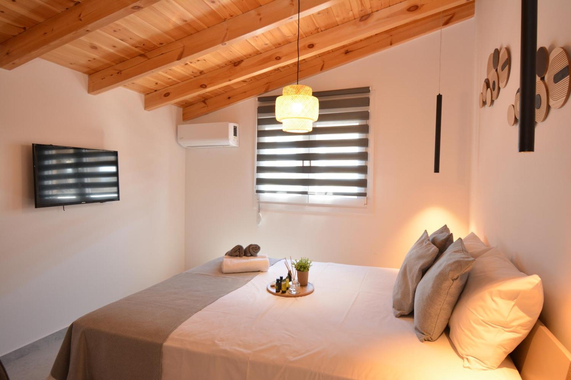 Michalianna Suites "By Checkin" Gouvai Exteriör bild